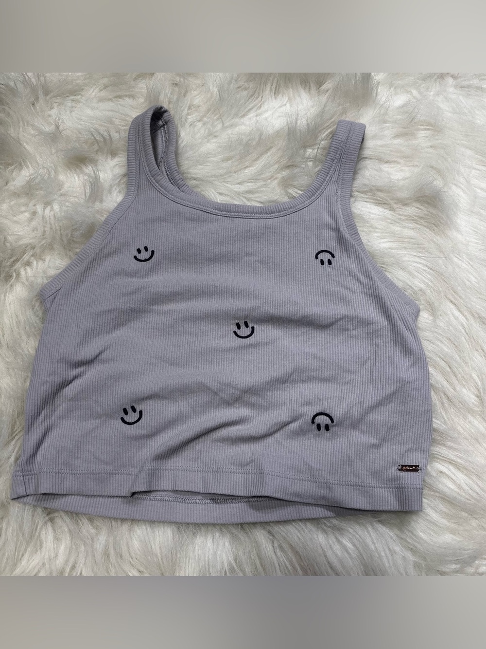 PINK Victoria's Secret Lavender Smiley Cropped Tanktop with Shelf Bra size Small